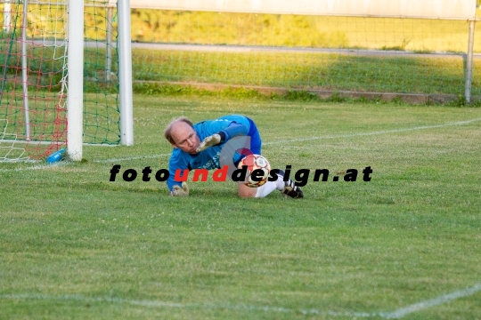 20220729 Freundschaftsspiel zw. FC Stammtisch Schatz vs FV Maler